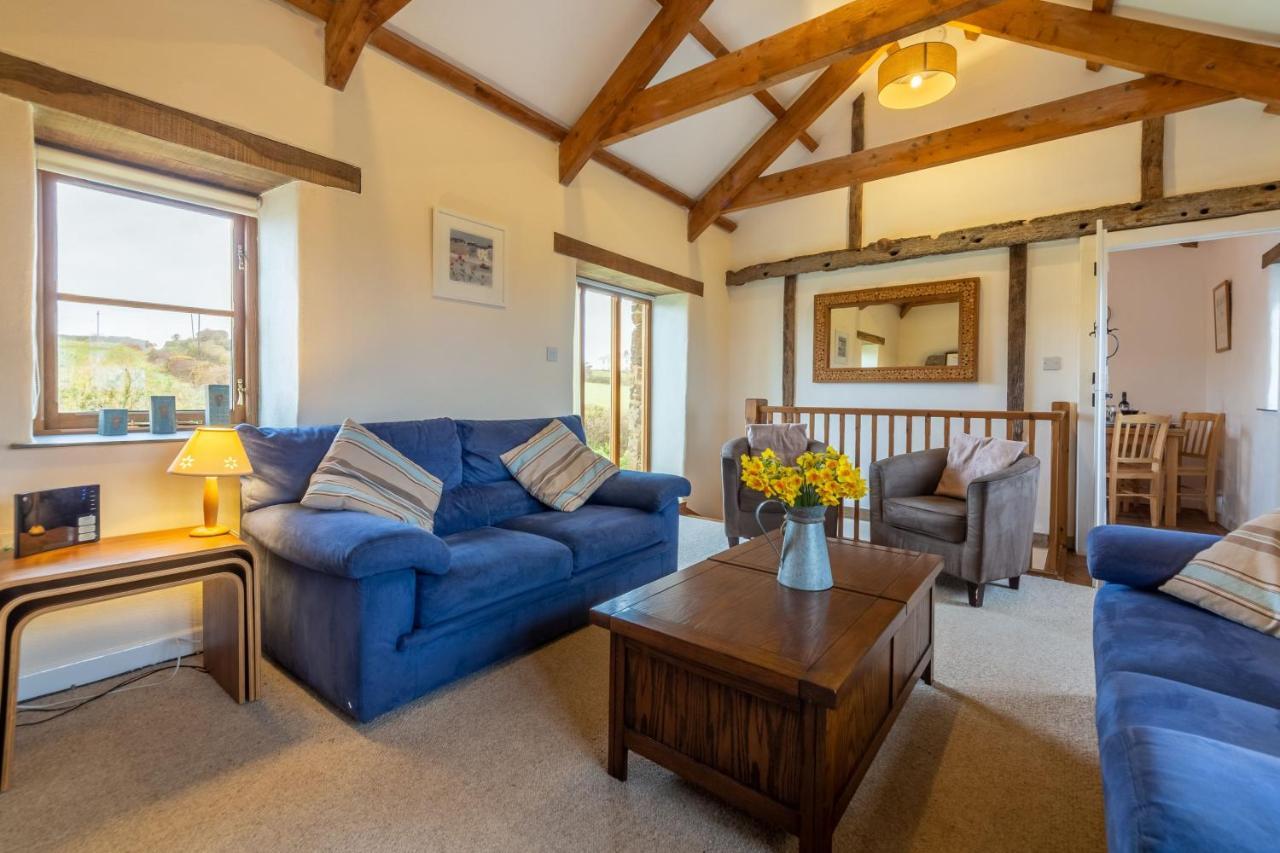 Spring Barn Villa Ползеат Екстериор снимка