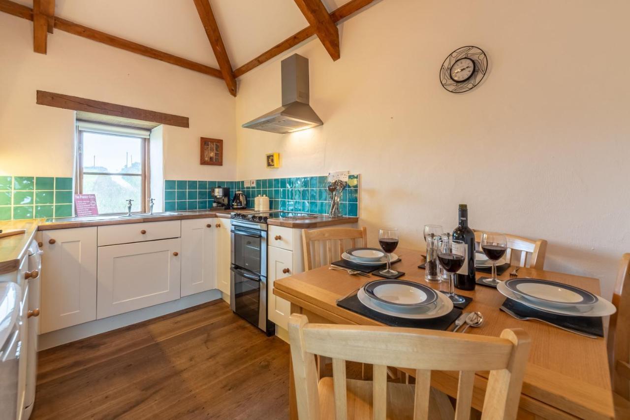 Spring Barn Villa Ползеат Екстериор снимка