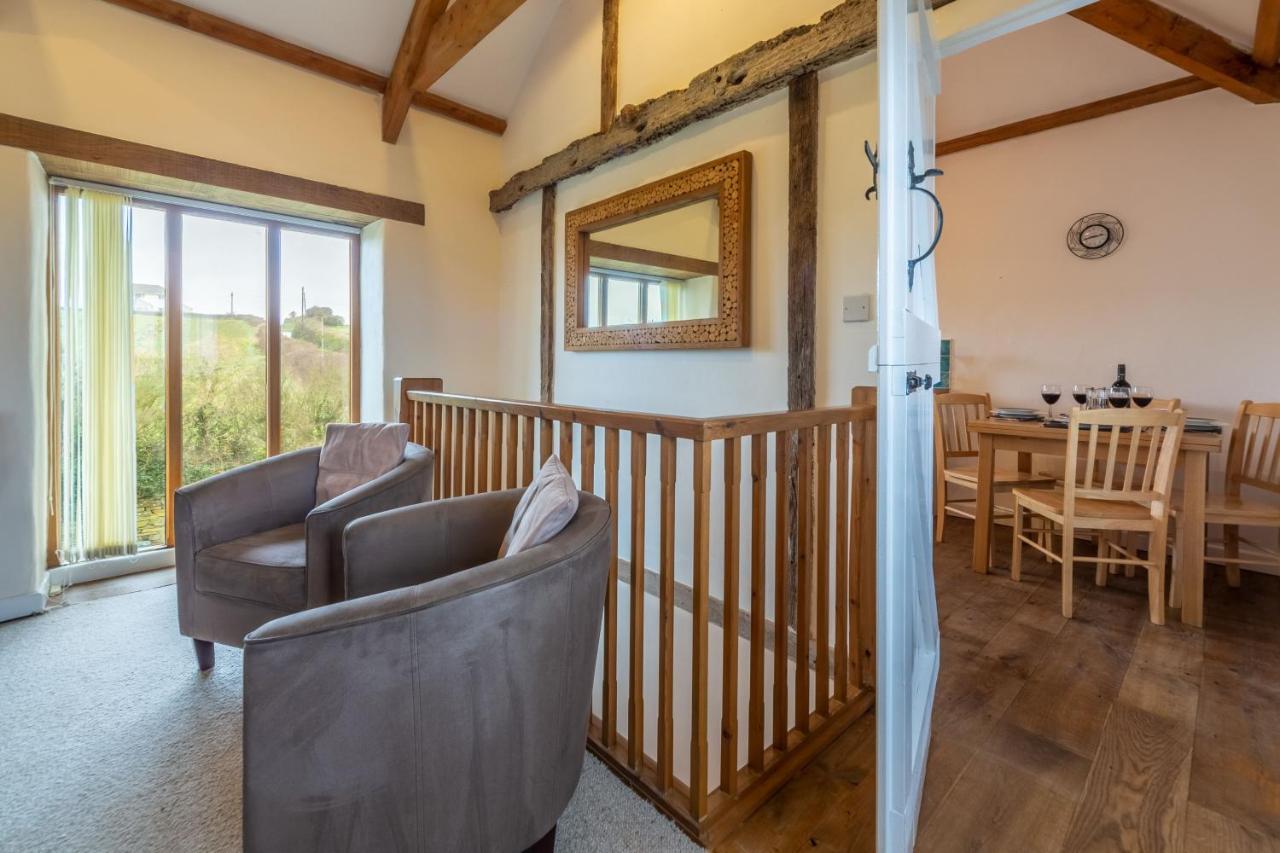 Spring Barn Villa Ползеат Екстериор снимка