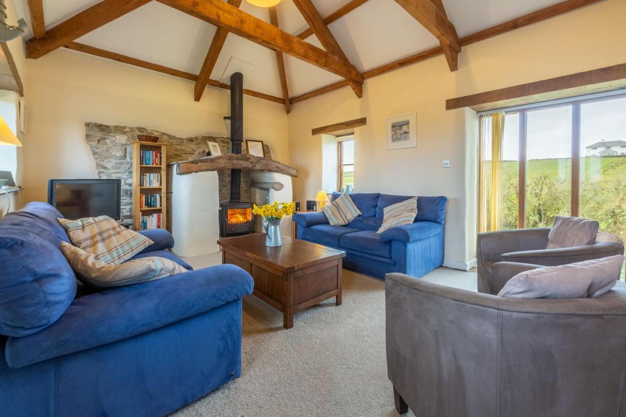 Spring Barn Villa Ползеат Екстериор снимка